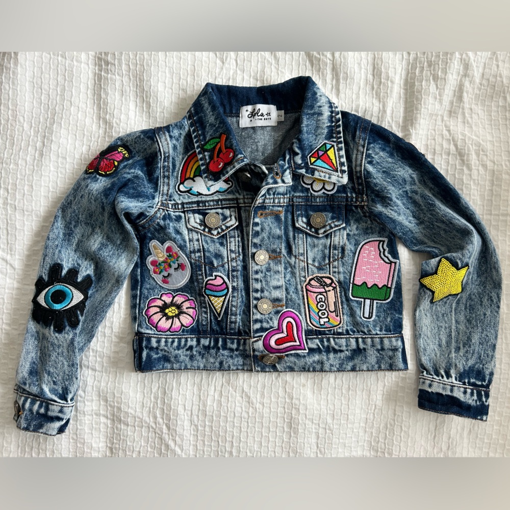 NWOT Lola + the Boys Jean Jacket with Patches, 2T